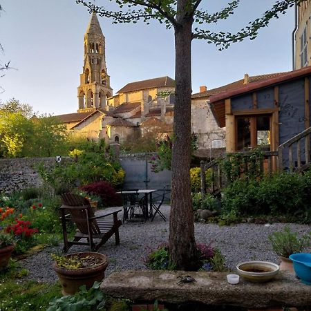 chambre d hôte Sous le clocher Saint-Léonard-de-Noblat Exterior foto